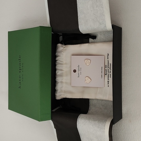 New Kate Spade Heart Earrings Set - Picture 4 of 9